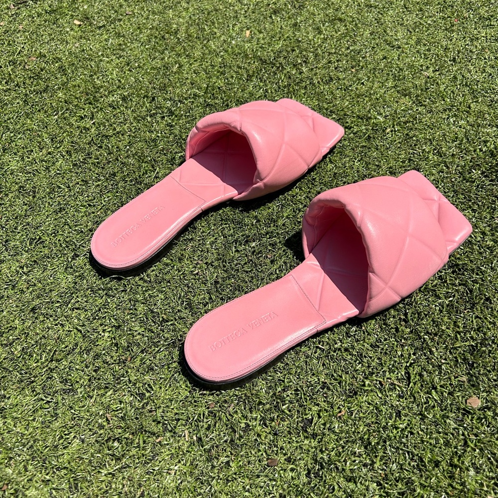 Bottega Pink Sandal, Size 39 - Picture 2 of 5